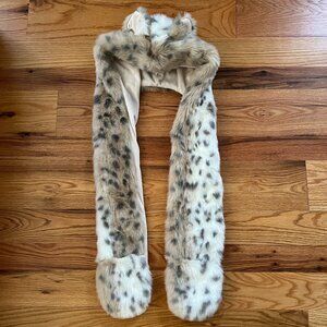 NWOT Pottery Barn Teen Faux Fur Leopard Hat with Built-in Scarf and Mittens